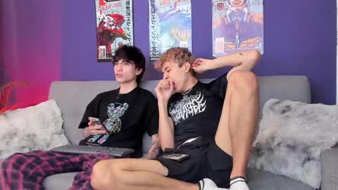 Snapshot of brand741 chatting on 11.25.25 Brand online show from 11.25.25