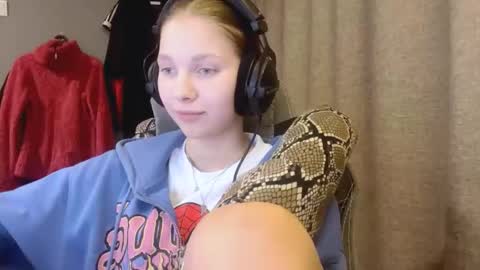 Alice online show from 11.04.25