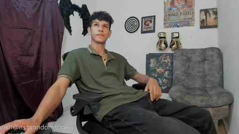 Snapshot of brandonstonexl chatting on 11.06.25 Brandon Stone online show from 11.06.25