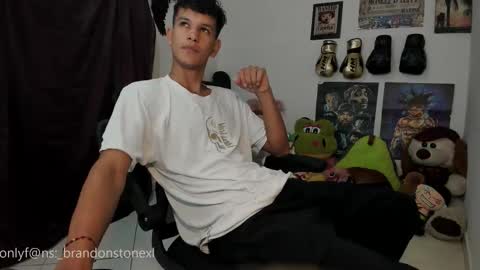 Snapshot of brandonstonexl chatting on 02.14.26 Brandon Stone online show from 02.14.26