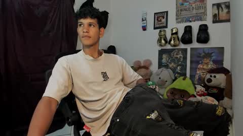 Snapshot of brandonstonexl chatting on 03.04.26 Brandon Stone online show from 03.04.26