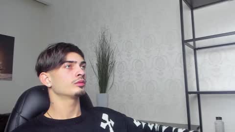 BrandonTateX online show from 12.13.24