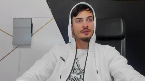 BrandonTateX online show from 04.01.26