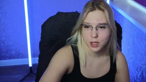 Belle  online show from 01.13.25