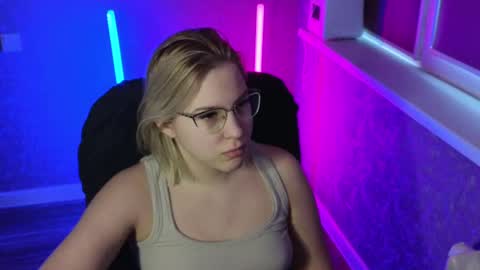 Belle  online show from 02.16.25