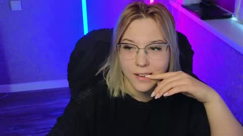 Belle  online show from 02.21.25