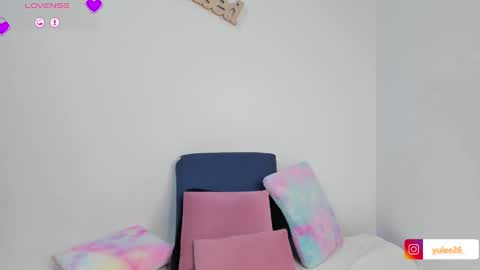 Snapshot of brandy_brow chatting on 11.21.25 brandy Independent model online show from 11.21.25