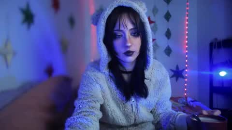 Snapshot of brandy_queen chatting on 12.19.25 Aurorabut ur dad just calls me Rory online show from 12.19.25