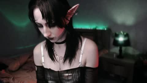 Snapshot of brandy_queen chatting on 03.02.26 Aurorabut ur dad just calls me Rory online show from 03.02.26