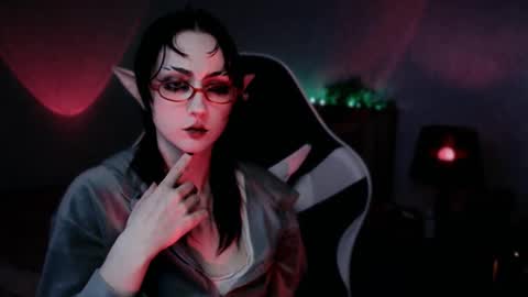 Snapshot of brandy_queen chatting on 03.24.26 Aurorabut ur dad just calls me Rory online show from 03.24.26