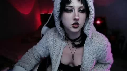 Snapshot of brandy_queen chatting on 04.15.26 Aurorabut ur dad just calls me Rory online show from 04.15.26