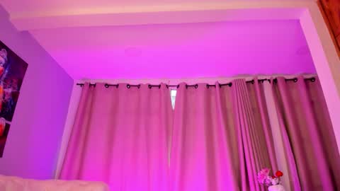 Snapshot of brann_tadzio chatting on 11.28.25 online show from 11.28.25