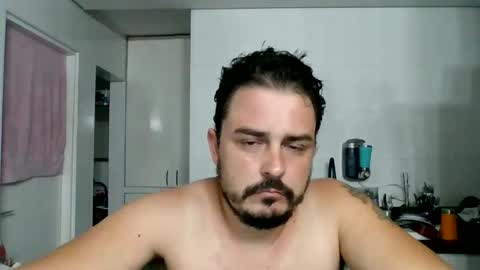 Snapshot of brazilian_boyz_cute chatting on 01.12.26 TechMartins online show from 01.12.26