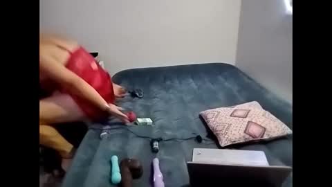 breeblowzcloudz online show from 03.07.25