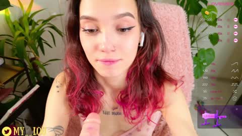 Snapshot of breeding_material chatting on 02.01.25 Ashley Dolce and Lou online show from 02.01.25