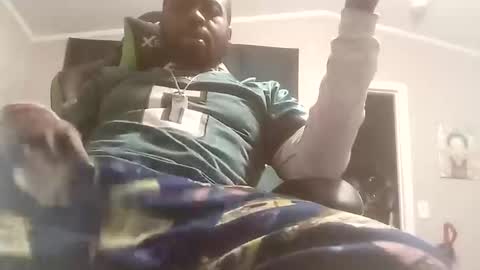 Snapshot of breeze316 chatting on 11.24.25 breeze316 online show from 11.24.25