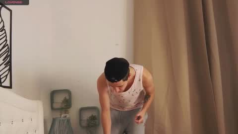 Snapshot of brell_line chatting on 02.11.25 Brelland online show from 02.11.25