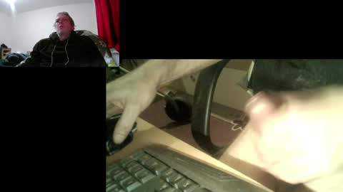 Snapshot of bremer64 chatting on 12.10.24 bremer64 online show from 12.10.24