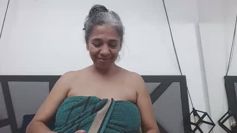 BRENDA VELASQUEZ online show from 03.08.26