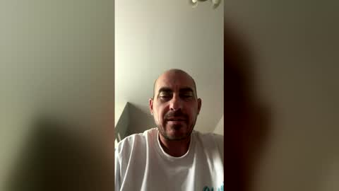 Snapshot of brendog85 chatting on 05.26.26 Hotasscouple0610 online show from 05.26.26