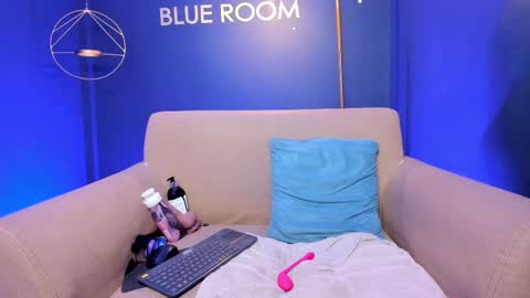 Snapshot of brennastone chatting on 02.28.25      online show from 02.28.25