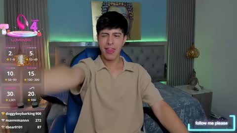 Snapshot of brent18_ chatting on 11.23.25 Esteban online show from 11.23.25