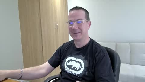 Brett online show from 09.19.25