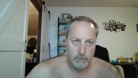 Snapshot of brettsky chatting on 10.13.25 hey online show from 10.13.25