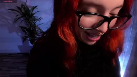 Snapshot of bri_von_dhara_ chatting on 09.19.25 Bri online show from 09.19.25