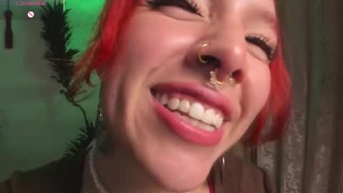 Snapshot of bri_von_dhara_ chatting on 10.29.25 Bri online show from 10.29.25