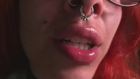 Snapshot of bri_von_dhara_ chatting on 12.23.25 Bri online show from 12.23.25