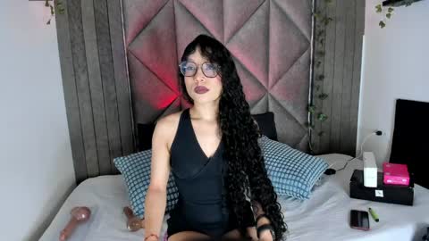 B R I A  online show from 04.06.26