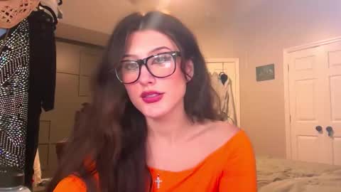 Snapshot of briadominick chatting on 11.01.25 Brianna3 online show from 11.01.25