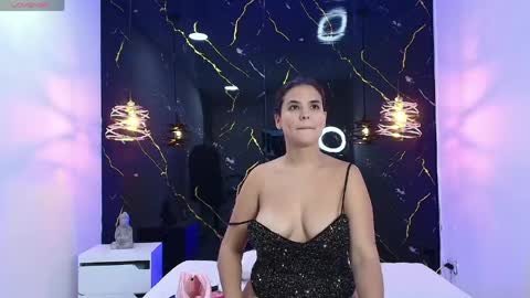 Manuela online show from 05.05.26