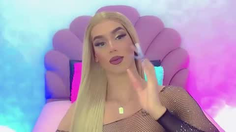 Snapshot of briana_sex32 chatting on 12.19.24 BRIANA online show from 12.19.24