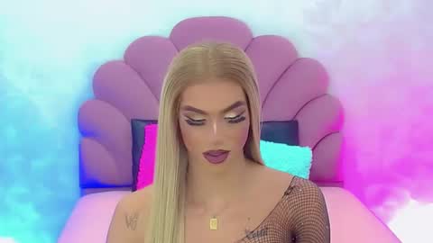 Snapshot of briana_sex32 chatting on 12.19.24 BRIANA online show from 12.19.24