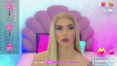 Snapshot of briana_sex32 chatting on 12.19.24 BRIANA online show from 12.19.24