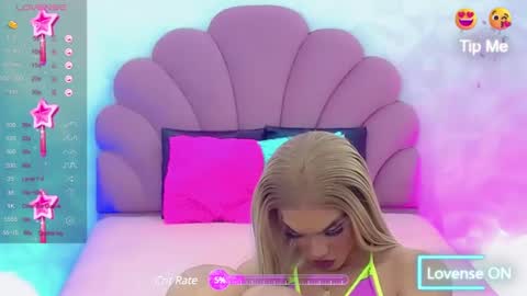 Snapshot of briana_sex32 chatting on 12.21.24 BRIANA online show from 12.21.24