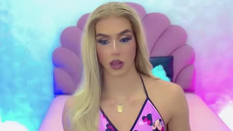 Snapshot of briana_sex32 chatting on 12.22.24 BRIANA online show from 12.22.24