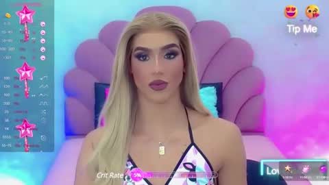 Snapshot of briana_sex32 chatting on 12.23.24 BRIANA online show from 12.23.24