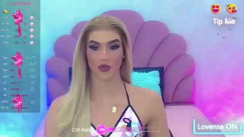 Snapshot of briana_sex32 chatting on 12.23.24 BRIANA online show from 12.23.24