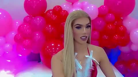 Snapshot of briana_sex32 chatting on 12.26.24 BRIANA online show from 12.26.24