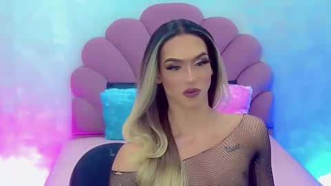 Snapshot of briana_sex32 chatting on 01.22.25 BRIANA online show from 01.22.25