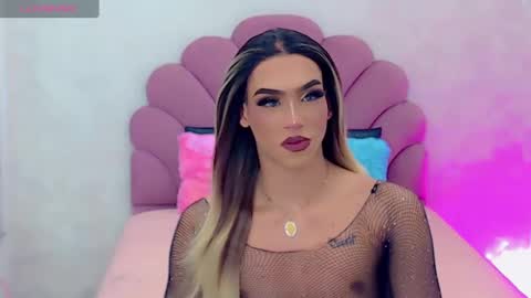 Snapshot of briana_sex32 chatting on 02.11.25 BRIANA online show from 02.11.25