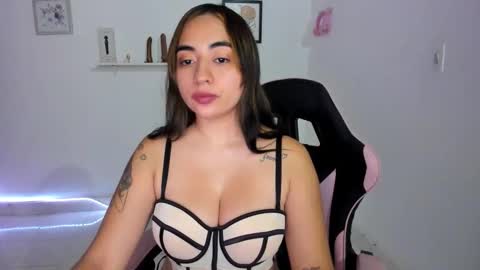 Snapshot of briana_starlight chatting on 05.07.26 BRIANA online show from 05.07.26