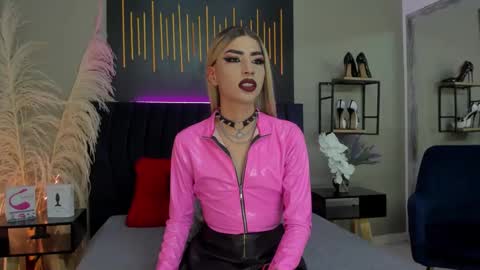 briana_white online show from 02.13.25