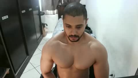 Snapshot of brianaries chatting on 12.17.25 brianaries online show from 12.17.25