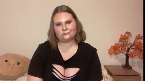 Snapshot of briannakiss21 chatting on 11.22.25 Brianna online show from 11.22.25