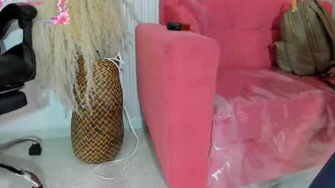    online show from 10.12.25