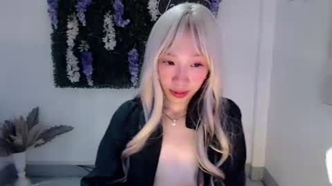 brie_belle online show from 03.07.25